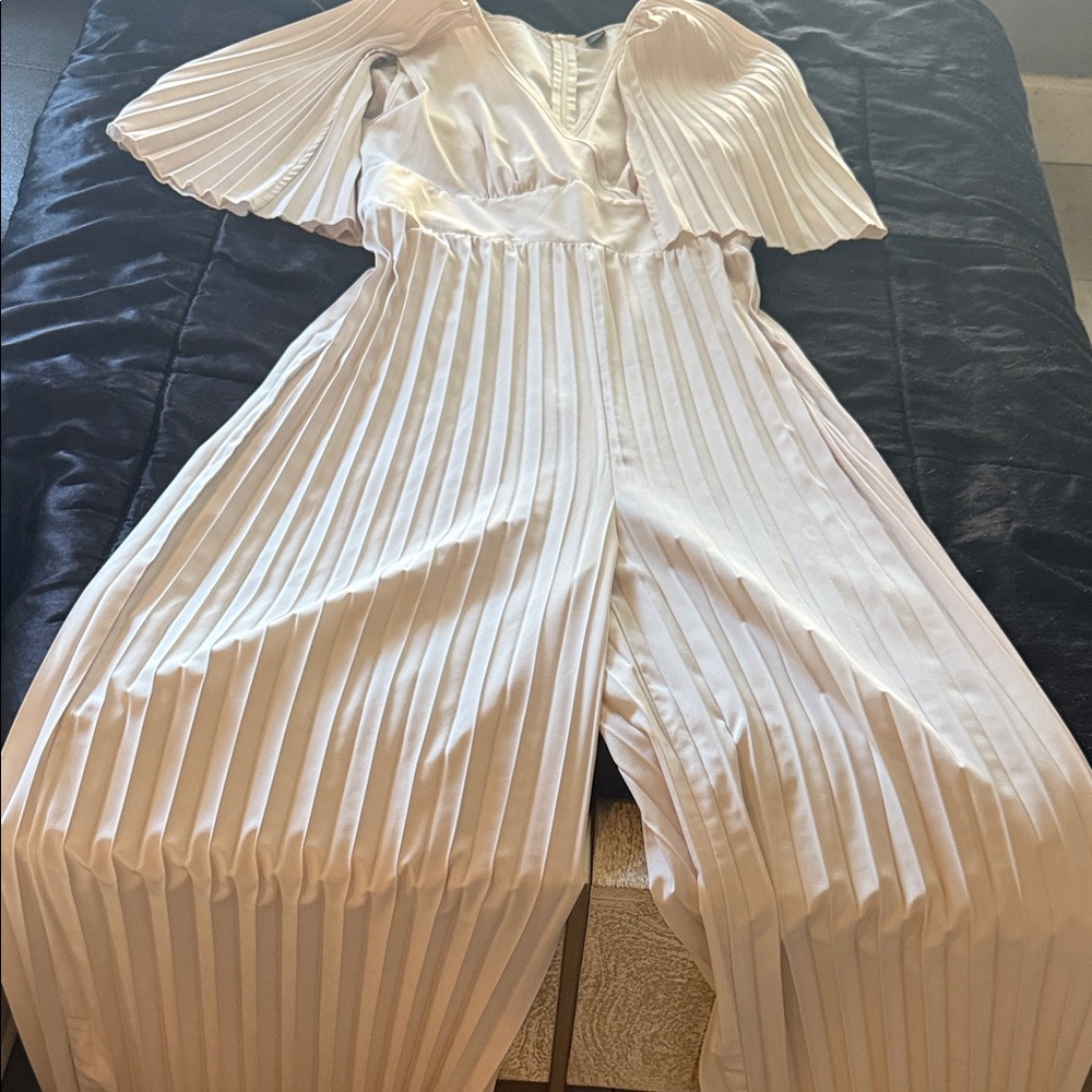 SHEIN Elegant White Pleated Jumpsuit